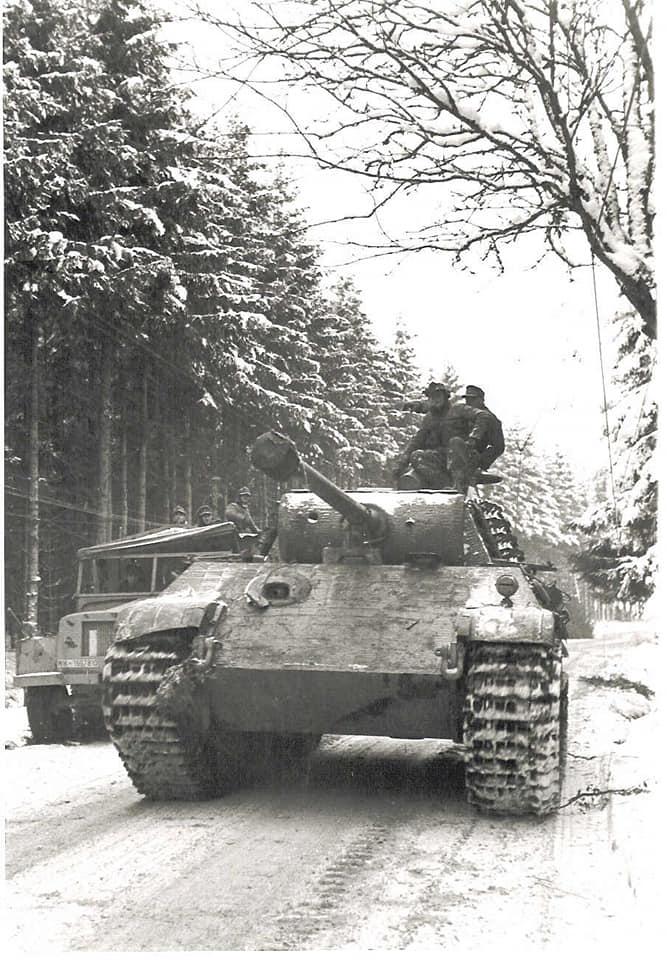 BATAILLE DES ARDENNES BASTOGNE 1944 -1945