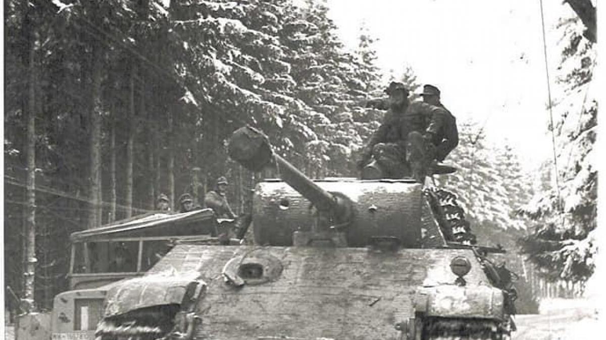 BATAILLE DES ARDENNES BASTOGNE 1944 -1945