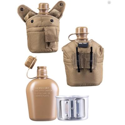 Gourde us plastique 1 litres coyote tan avec car alu